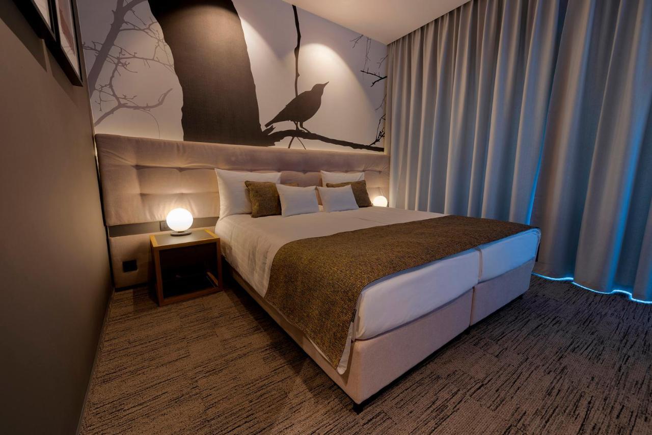 Donautica Hotel & Restaurant Fadd-Dombori Eksteriør billede